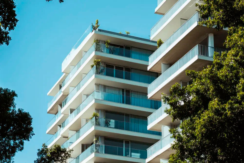 Apartment-Building in Indian Hill